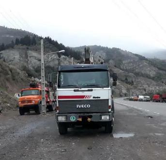 کامیون ۲۰ کشنده ایویکو ۳۳۰ - 0