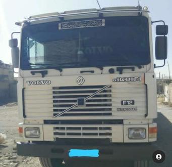 کامیون ۲۰ کشنده ولوو F 12 - 0