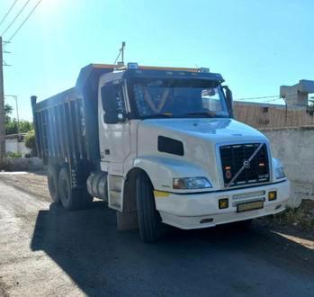 کامیون ۲۰ کامیون ولوو NH12 - 0
