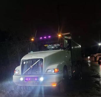 کامیون ۲۰ کامیون ولوو NH12 - 0