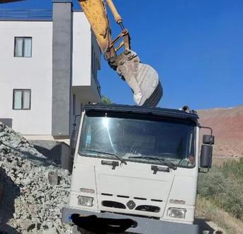 کامیون ۲۰ کامیونت بادسان B 6 - 0