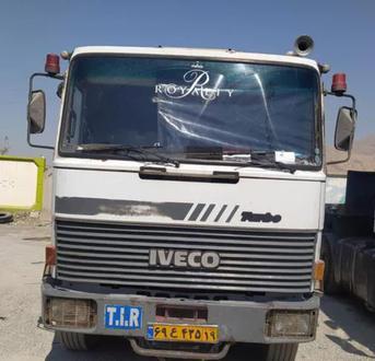 کامیون ۲۰ کشنده ایویکو ۳۳۰ - 0
