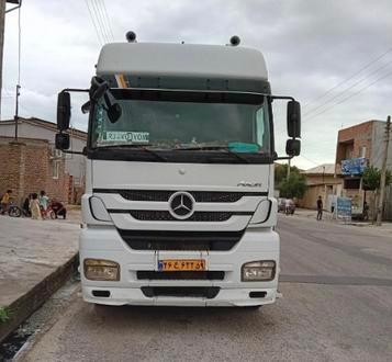 کشنده بنز آکسور در کامیون ۲۰