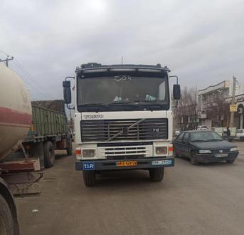 کامیون ۲۰ کشنده ولوو F 12 - 0