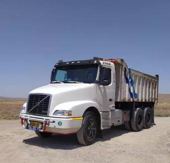 کامیون ۲۰ کامیون ولوو NH12 - 0