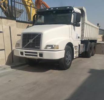 کامیون ۲۰ کامیون ولوو NH12 - 0
