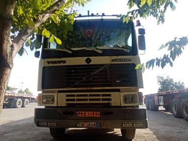 کامیون ۲۰ کشنده ولوو F 12 - 0