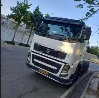 کشنده ولوو FH 440 در کامیون ۲۰