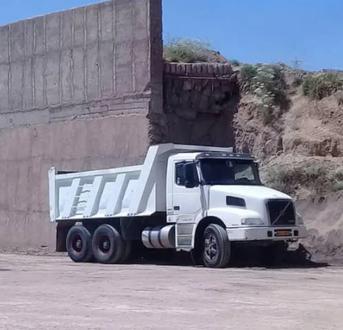 کامیون ۲۰ کامیون ولوو NH12 - 0